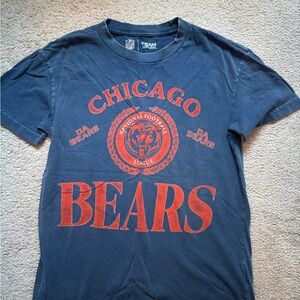 Team Apparel Chicago Bears Blue and Red Tee